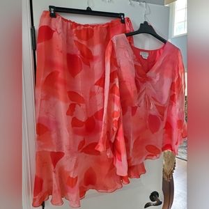 Beautiful Maggy London Woman two piece set.